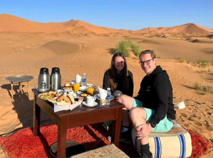 مرزوكة Best Luxury Camp المظهر الخارجي الصورة